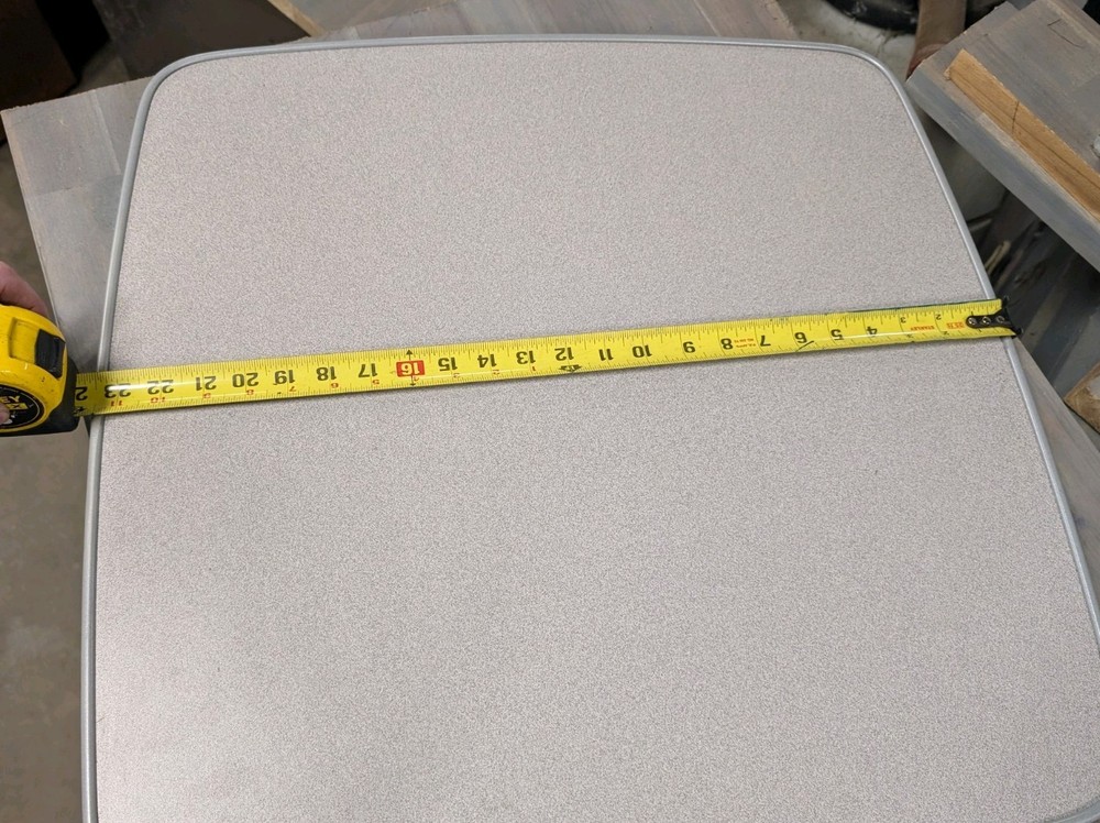 Beurteaux Marine Table 23.5" X 23.5"