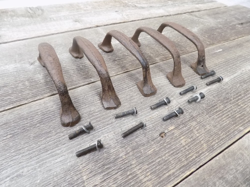 5 CAST IRON HANDLES RUSTIC DRAWER PULLS 5 1/4" LONG W/ SCREWS PULL HANDLE GRASP