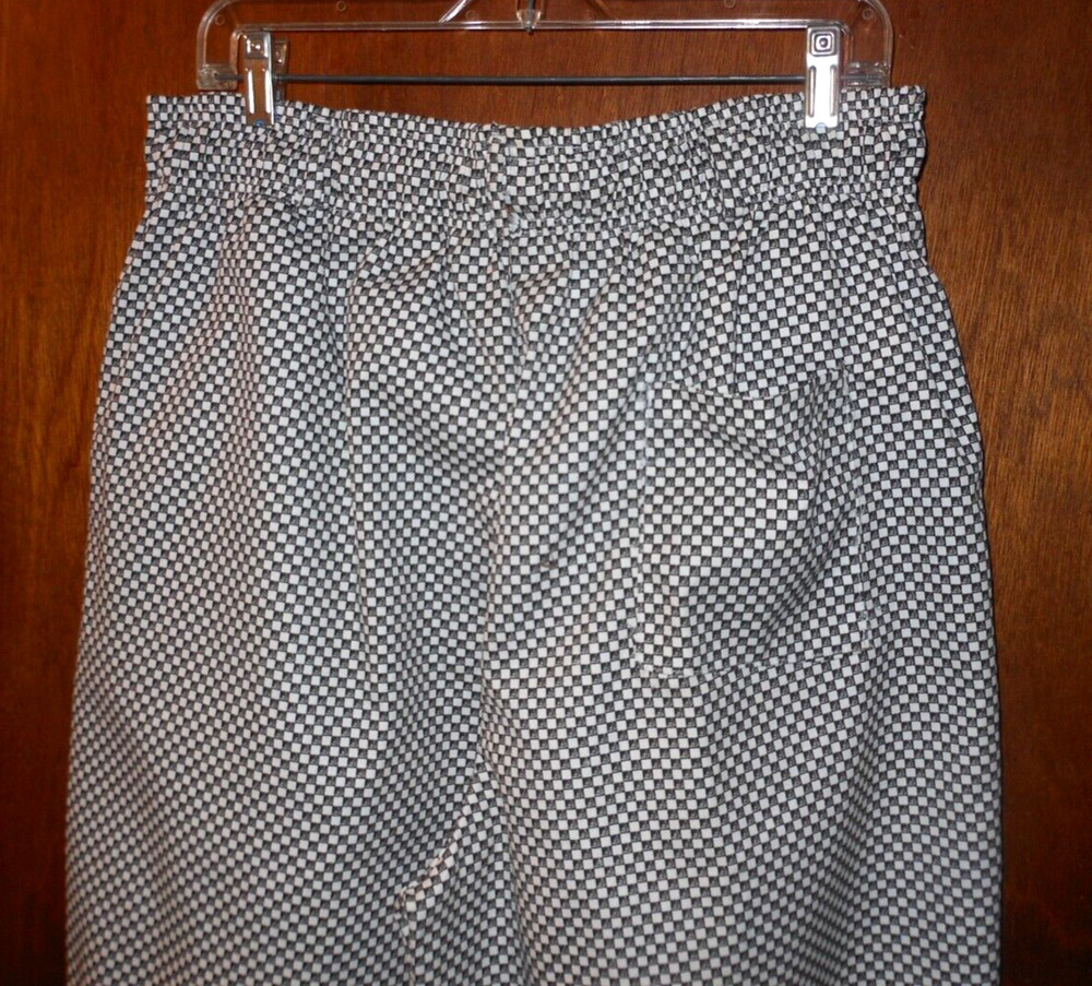 UTY Apparel Black & White Checkboard Chef Uniform Pants Size Large STUDENT w/Hat