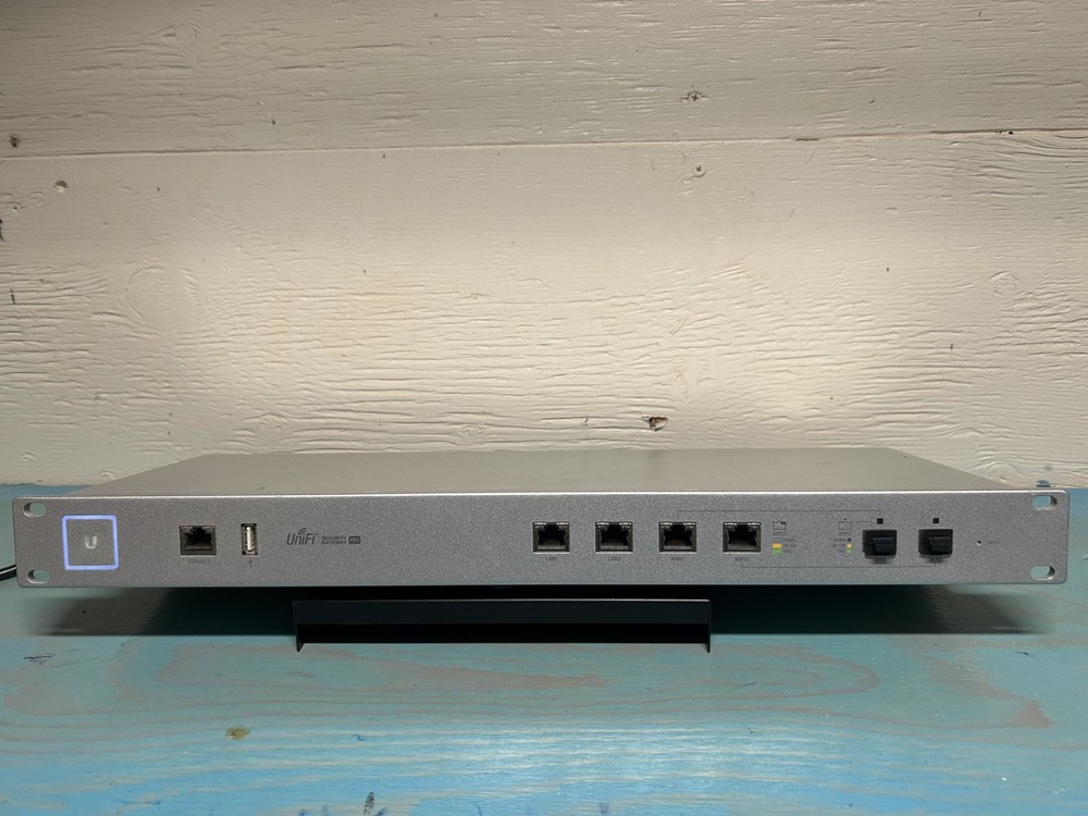 Ubiquiti Security UniFi Security Gateway Pro USG-PRO-4