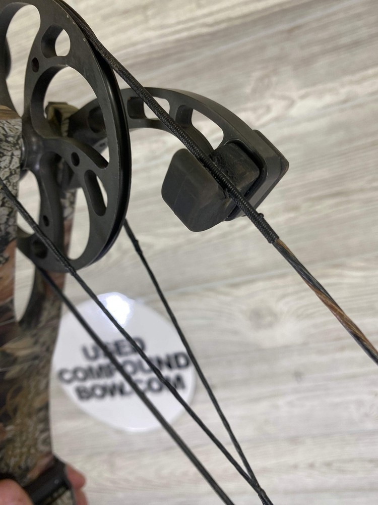 Mathews Outback 29" 70lb Right Handed Bow package