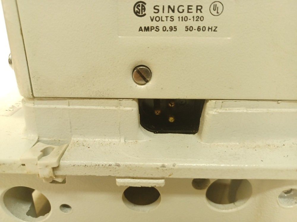 Singer Sewing Machine Zig Zag Model 478 Working
