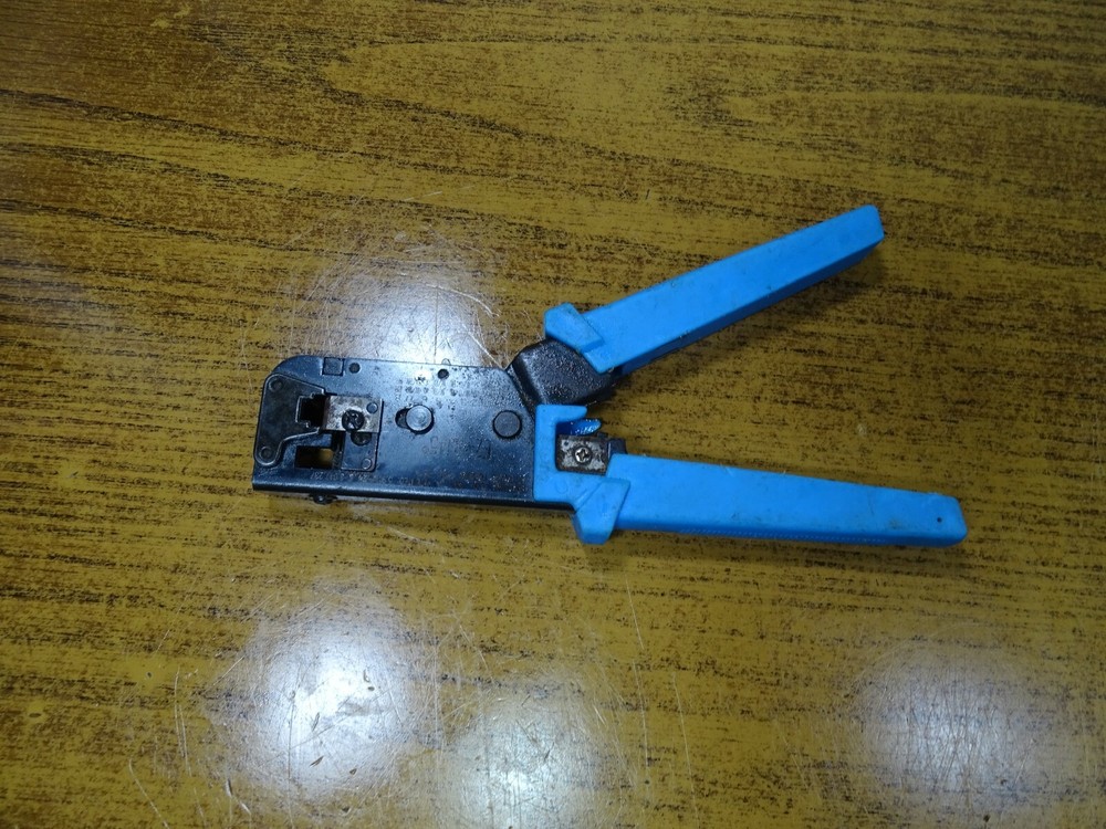 Sullstar Tech. EZ-rj45 Crimp Tool