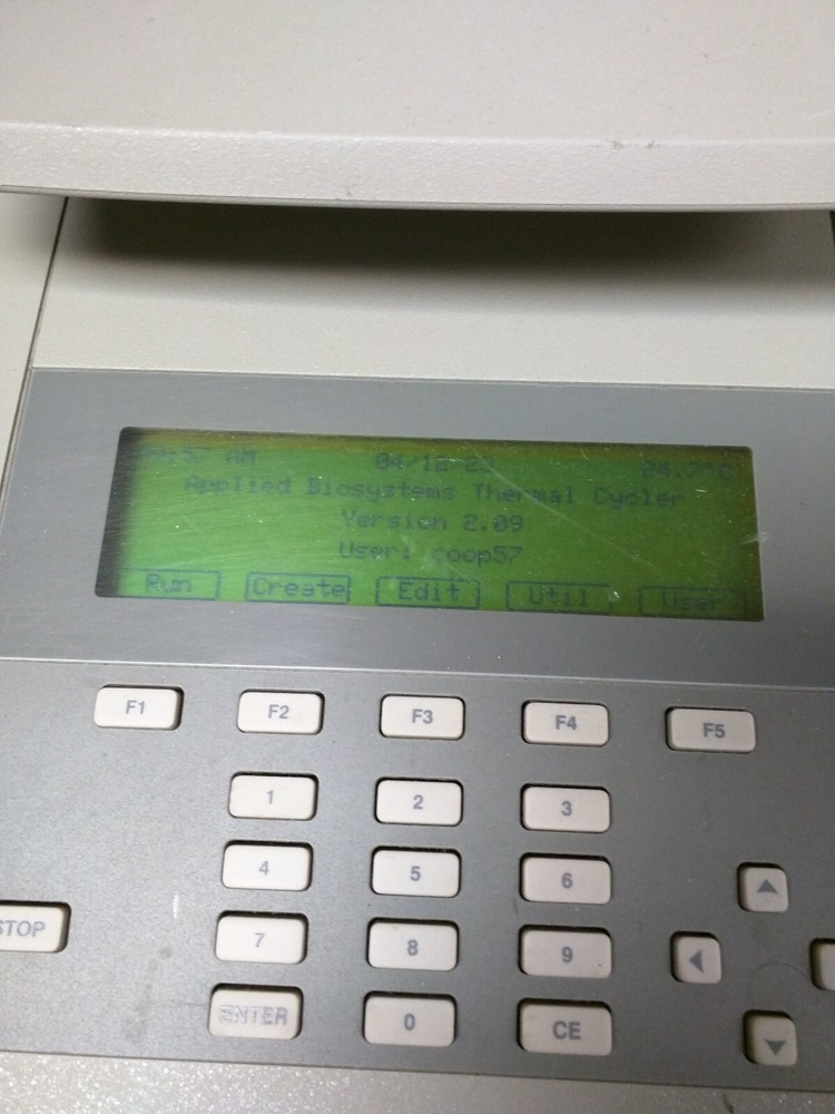 Applied Biosystems (Model 2720 ) PCR Thermal Cycler POWERS ON