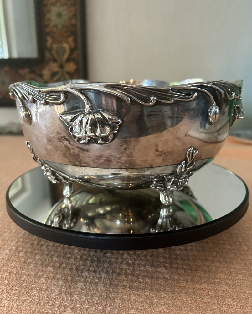 Adelphi silverplate serving bowl, 8 inches wide