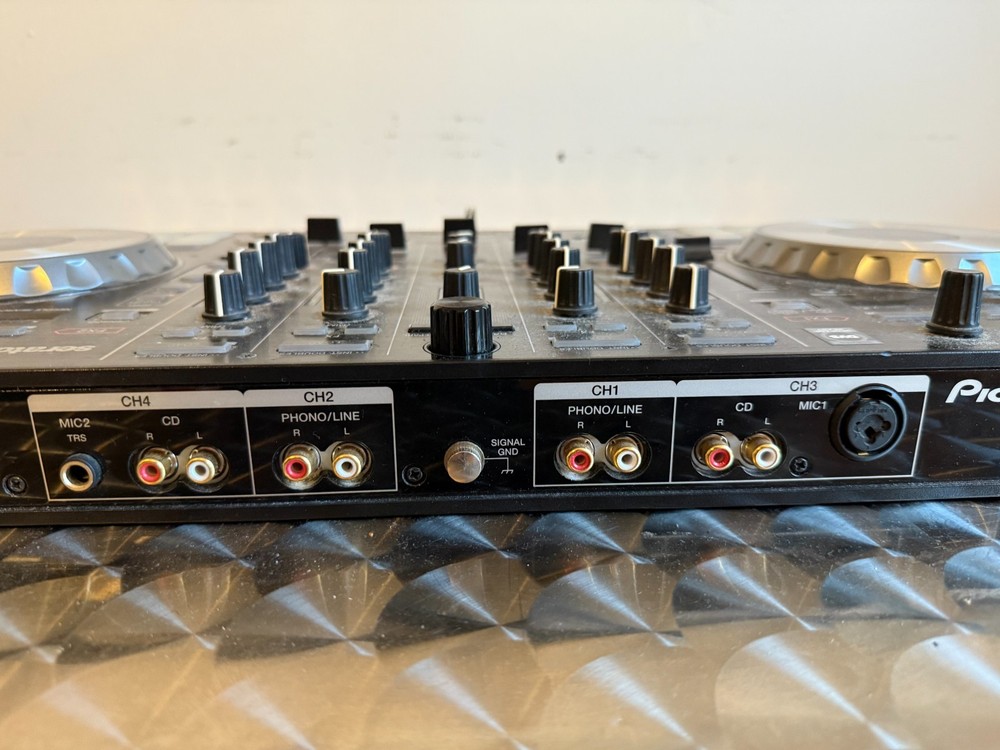 Pioneer DDJ-SX Digital DJ Controller black