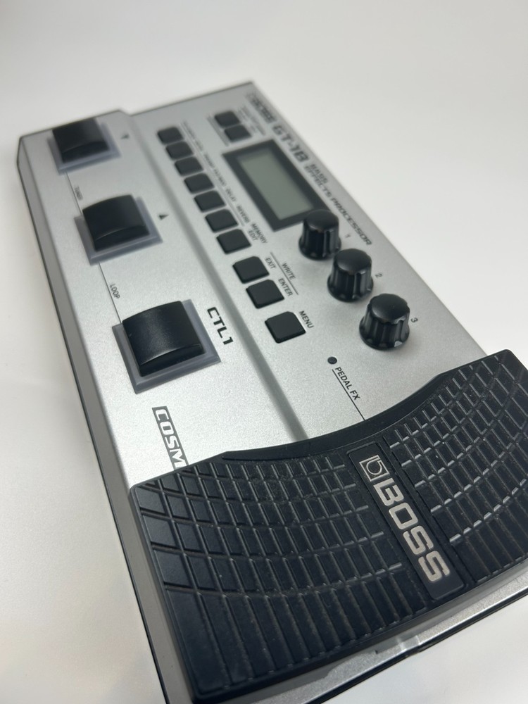 BOSS GT-1B Bass Multi Effects Processor Pedal EASY SELECT EDIT GT1B GT1 B Tested
