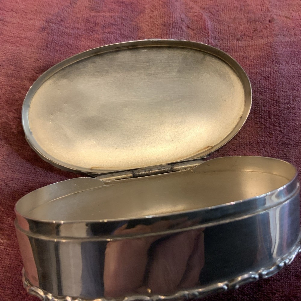 Delightful Antique Solid Silver Small Trinket/Snuff Box Birmingham 1905