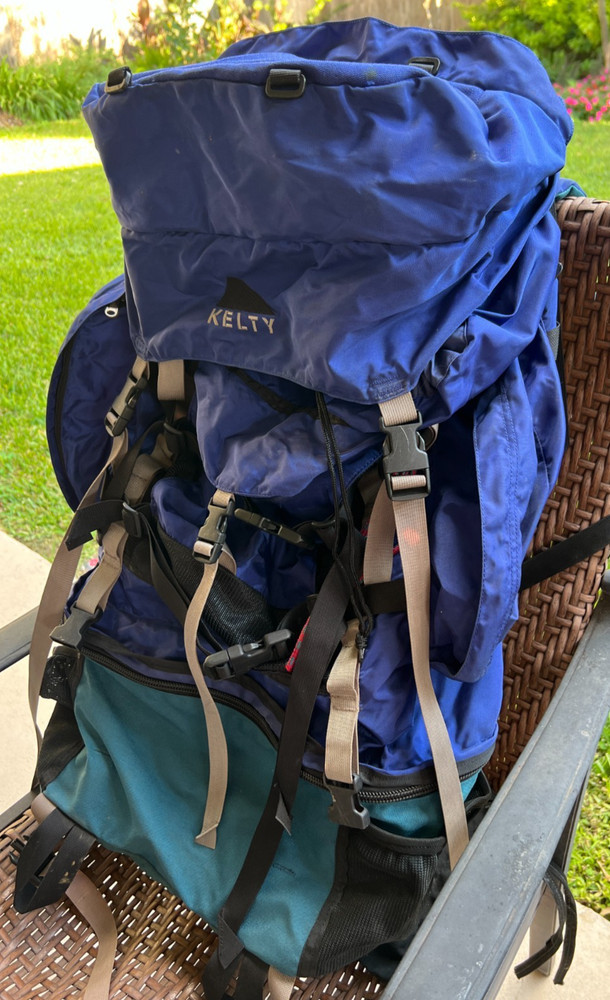 Kelty Arapaho Multi-Day Backpack Hiking Adjustable Straps Internal Frame