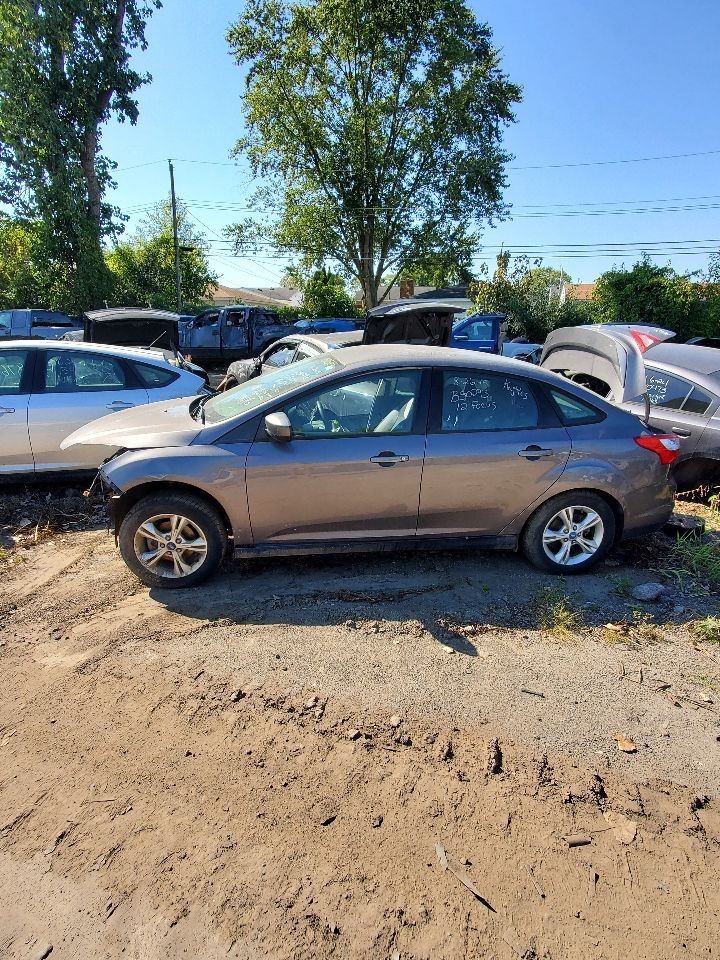 Engine ECM Electronic Control Module Gasoline VIN 2 Fits 12-13 FOCUS 1266044