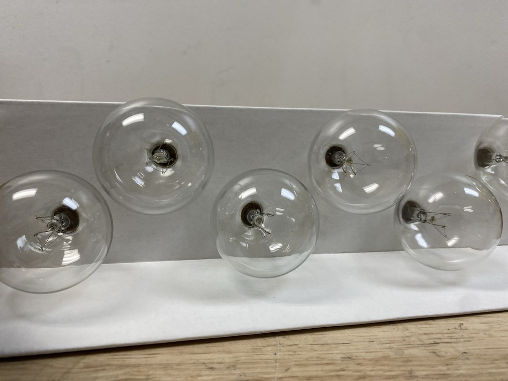 Hampton bay NXT-1005 12-Light 12 ft. Large Cafe Clear String Lights