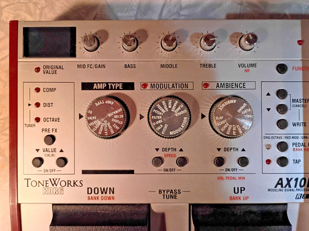Korg ToneWorks AX10B Modeling Signal Processor Guitar Multi Effect 2004 *Tested*