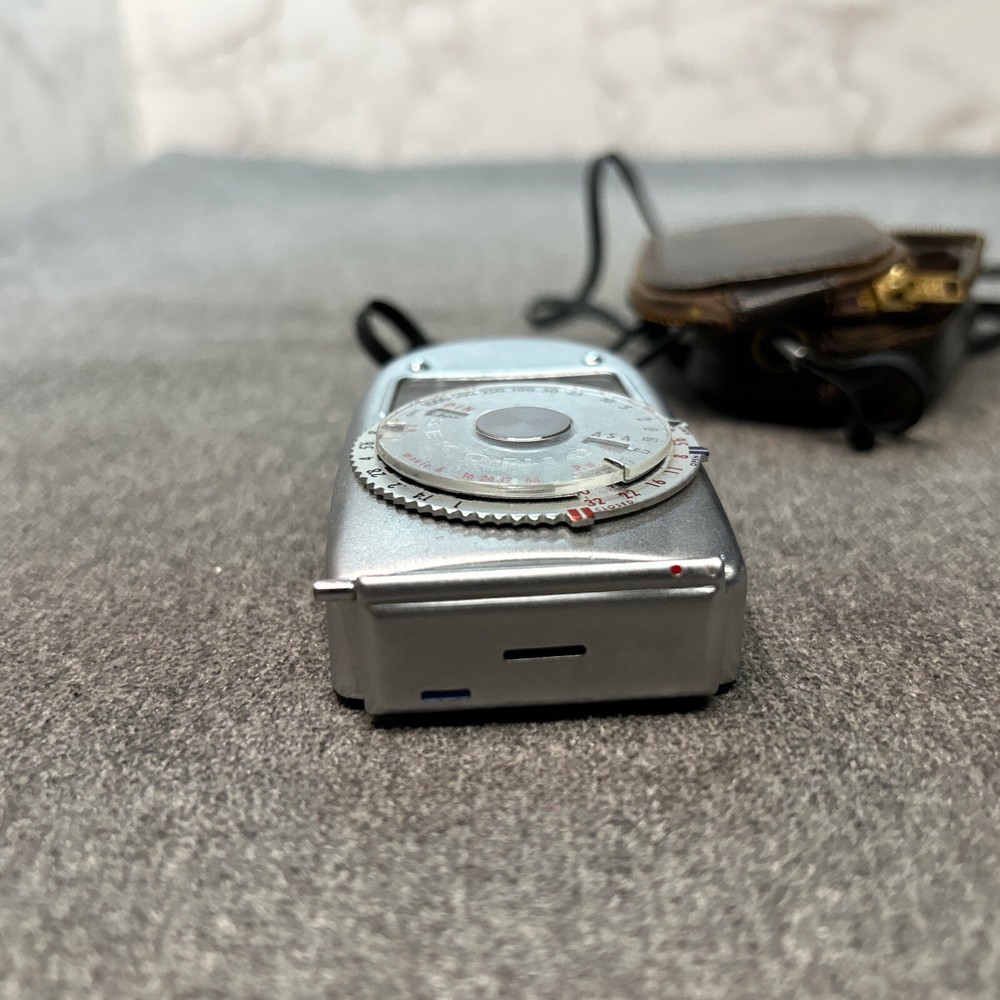 Vintage Sekonic Auto-Leader Model 38 Light Meter