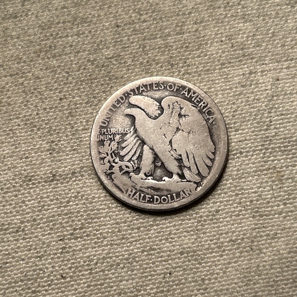 1919 S Walking Liberty Half Dollar - Good !! SC