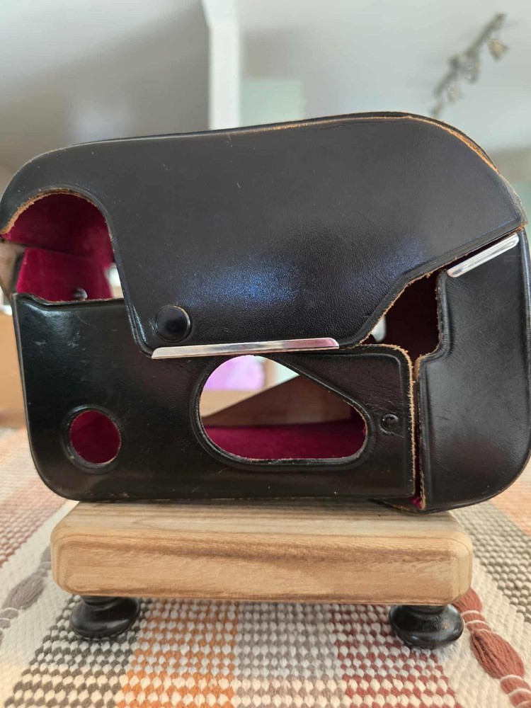 1960s Mamiya C33 professional camera