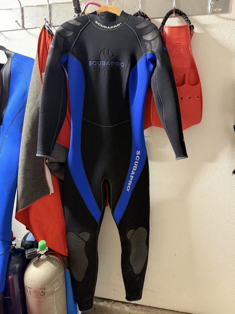Scubapro Men's Everflex 3mm Wetsuit Size ML/Medium/Large Black/Blue