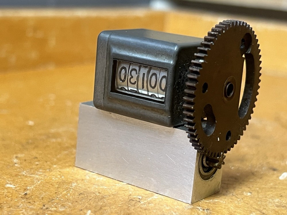 VINTAGE WATCHMAKERS VEEDER MECHANICAL 5 DIGIT COUNTER ~