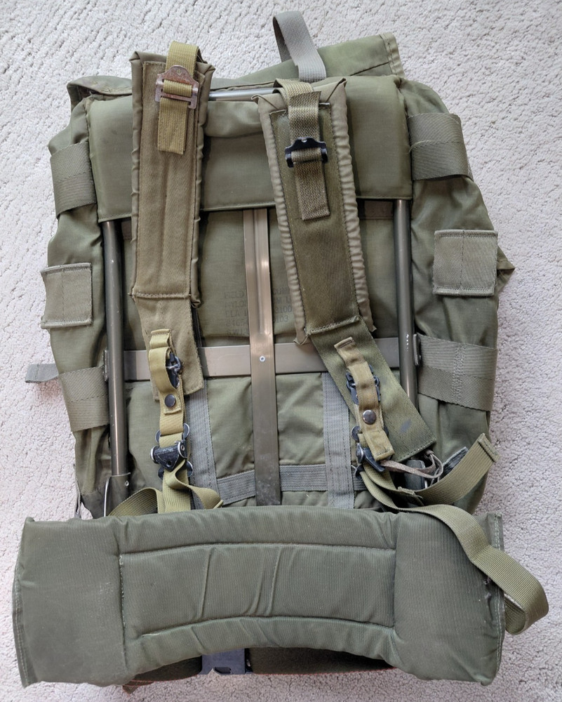 Vintage US Army Field Pack Combat LC-1 Medium ALICE Backpack with Frame & Strap