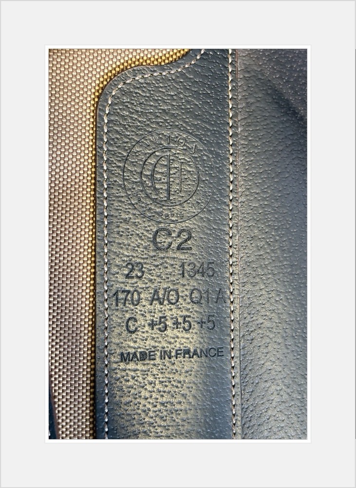 Arion C2 Event jump saddle. 17” MW