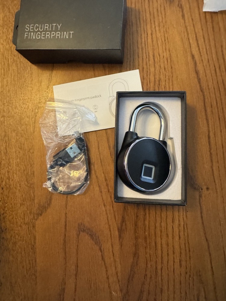 fingerprint lock padlock