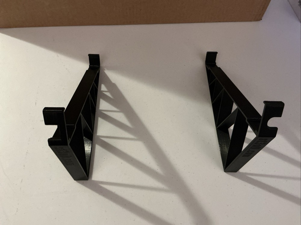 STAND for NATIVE INSTRUMENTS MASCHINE+ Plus - 30° Black