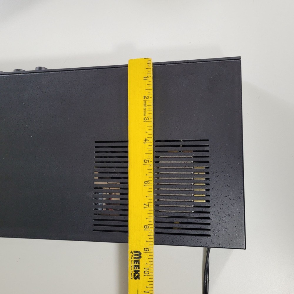 Heath AD-2550 Surround Sound Processor Heathkit - Powers On