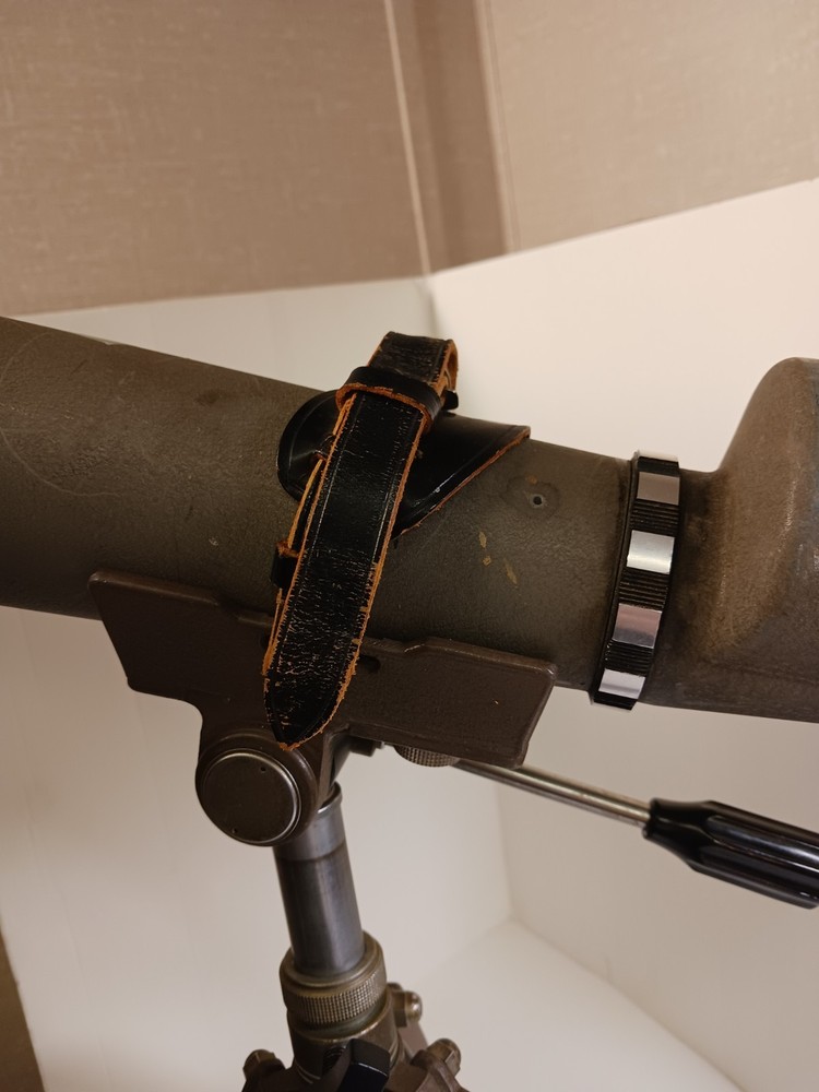 SWIFT SPOTTING SCOPE MODEL 821 with Eagle TRIPOD. Good functional condition! 60x