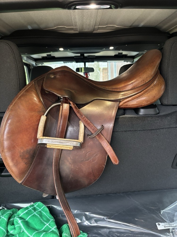 Bates Jumping Saddle CAIR Panel System Brown 16/16.5 in