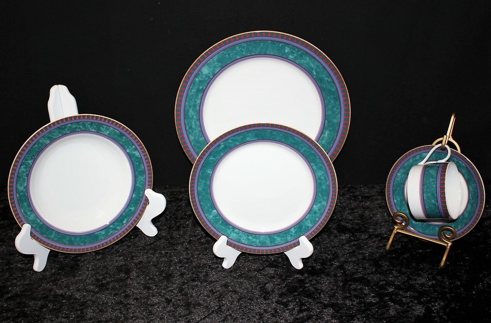 Mikasa La Scala 5-Piece Place Setting Fine China – Multiple Sets Available