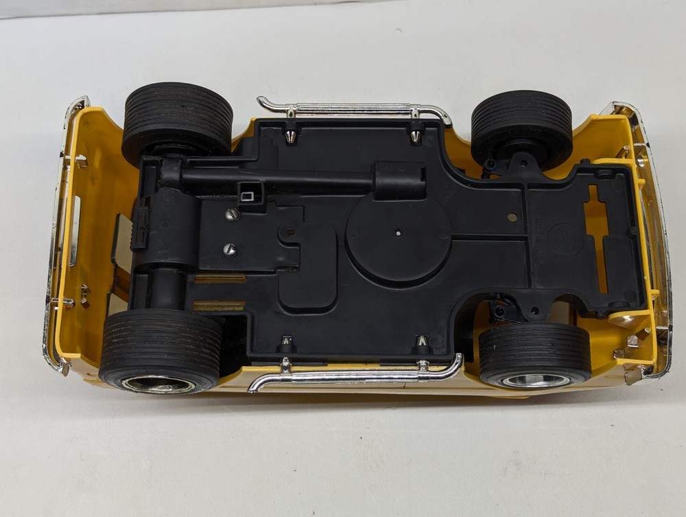 Cox Action Van Vintage 1976