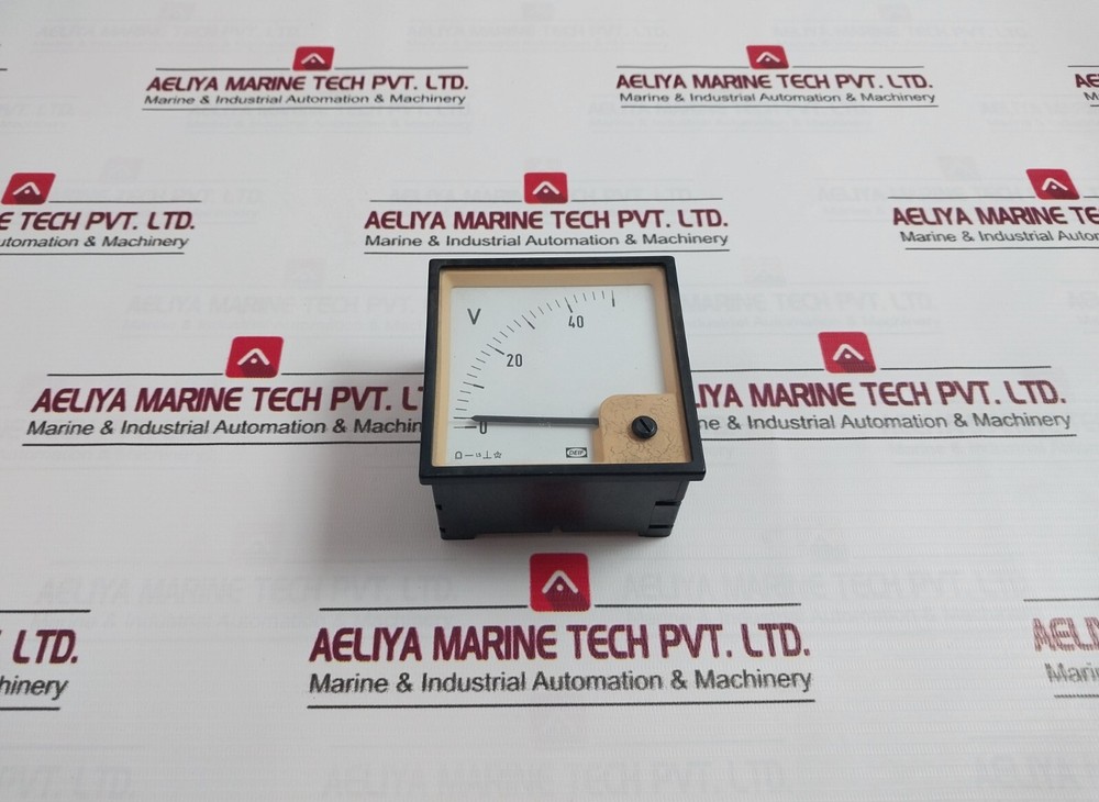 DEIF DQ96-X Voltmeter 0-40/50 V 1.5