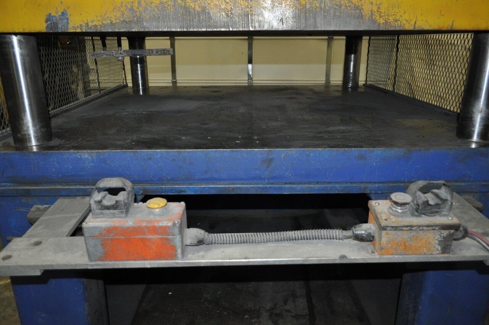 42 Ton Neff 4 Post Hydraulic Press UPM#11211