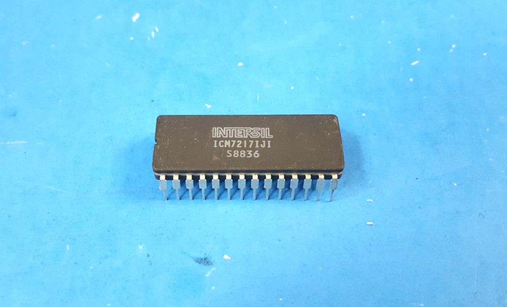 ONE- IC DRIVER, ICM7217IJI, INTERSIL, 28PDIP