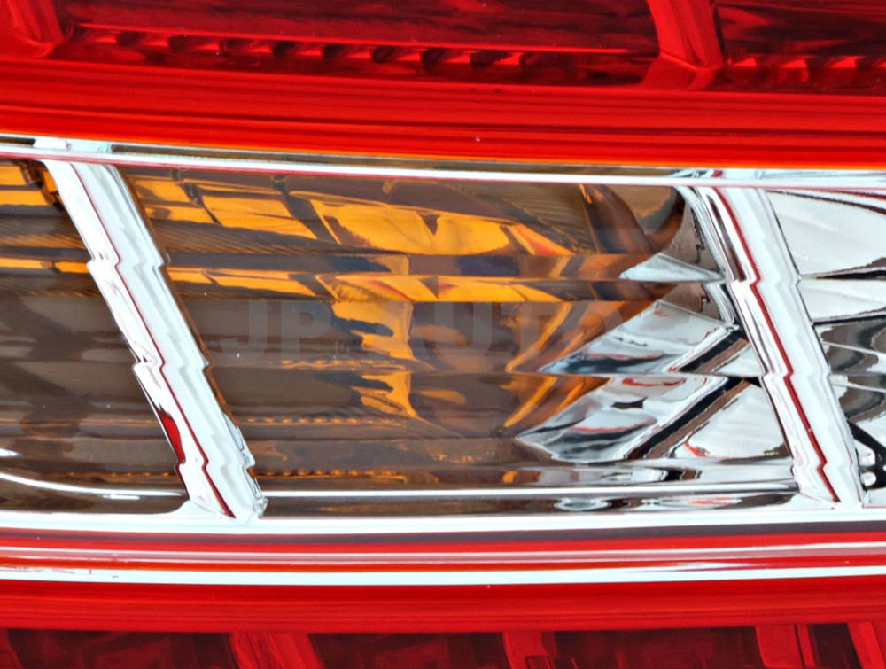 For 2013-2015 Toyota Avalon Tail Light Driver Side