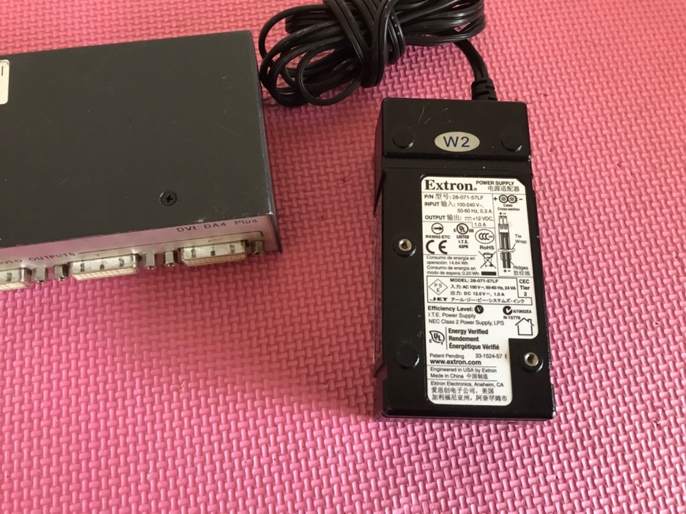 Extron DVI DA4 Plus Output VGA/DVI Distribution Amplifier Splitter