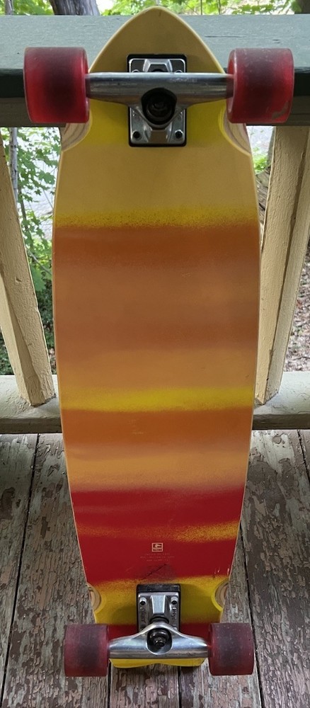 GLOBE HG Chromantic Cruiser Board Tequila 33 inch