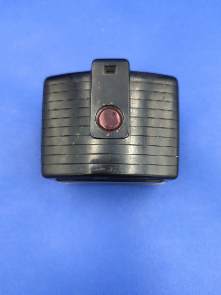 Kodak: Vintage Brownie Bullet Camera Untested