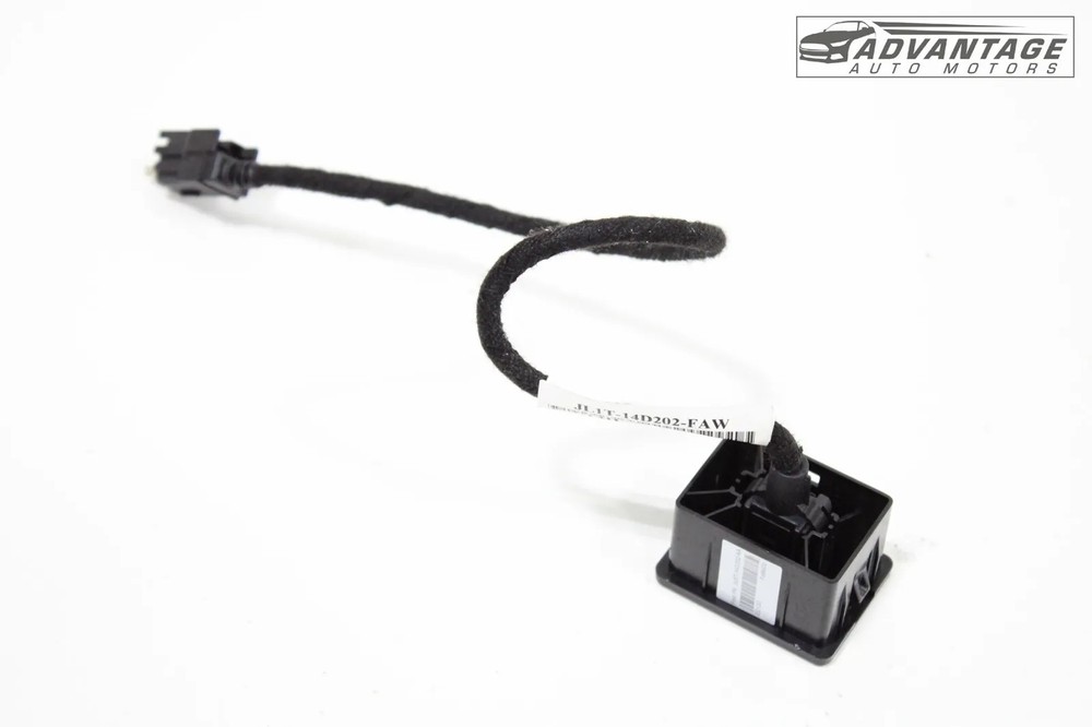 2018-2024 LINCOLN NAVIGATOR REAR LEFT QUARTER PANEL TRIM USB SOCKET CABLE OEM