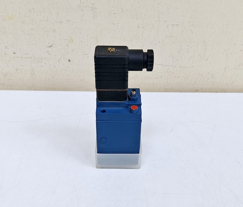 Rexroth 3410400060 Pneumatic Valve (2)