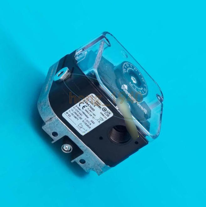 1PC Krom Schroder DG6UG-4 Pressure Switch new