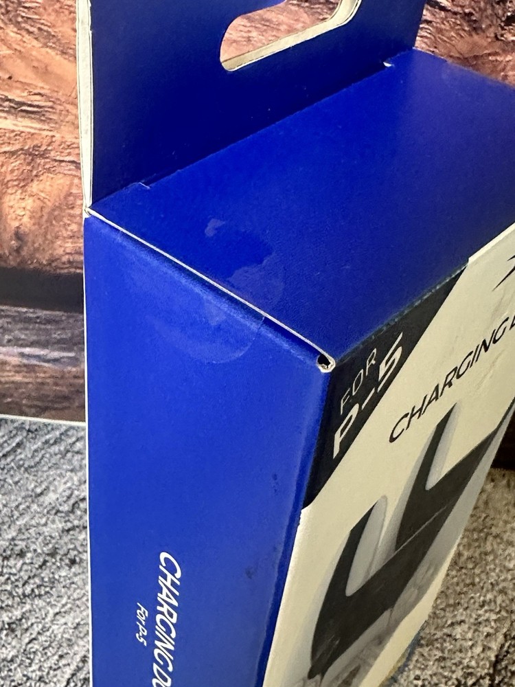 Dobe Dual PS5 Controller Fast Charging Dock, Compact and Lightweight, White