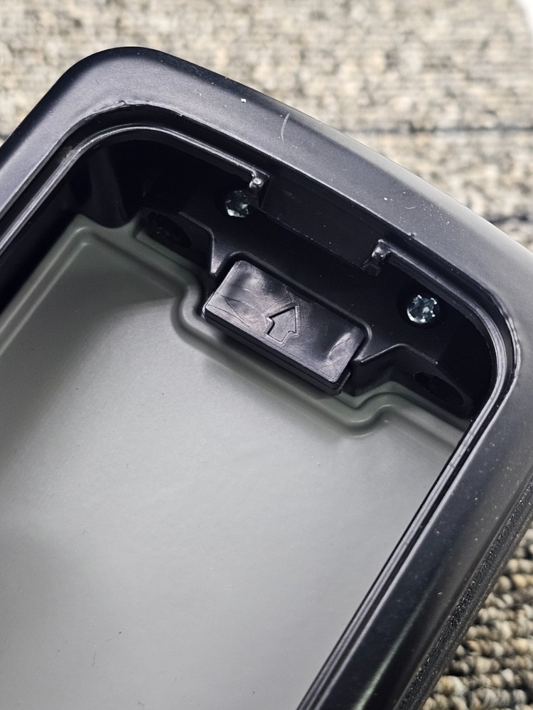 G10: Resettable 4-digit Combination Key Safe Lock Box w/ Removable Shackle