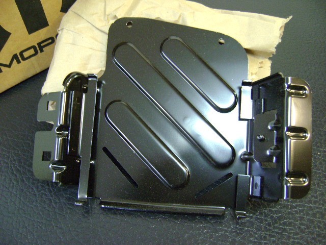 CBCGR422AA Mopar Dart 1.4L 2013-2015 Transmission Control Module Bracket OEM