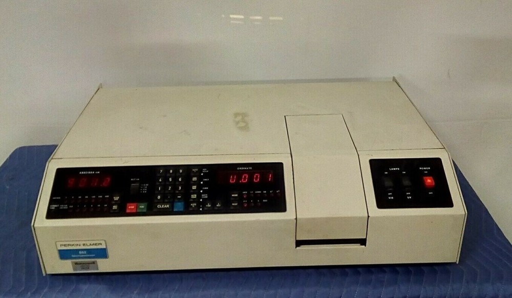 Perkin Elmer Coleman Instruments Model 552 Spectrophotometer