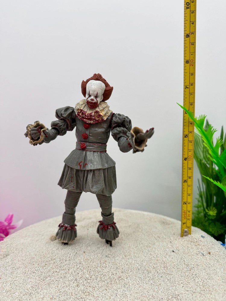 Pennywise aquarium decor