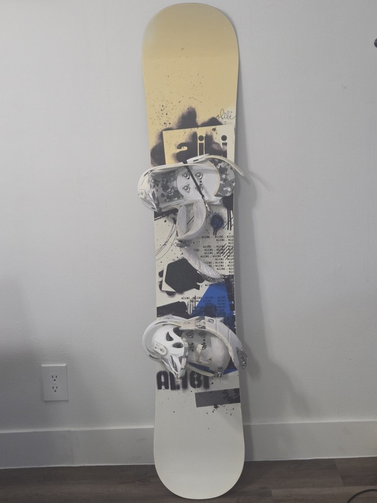 ALIBI Snowboard With Boots And Straps Connected (PLEASE READ DESCRIPTION)