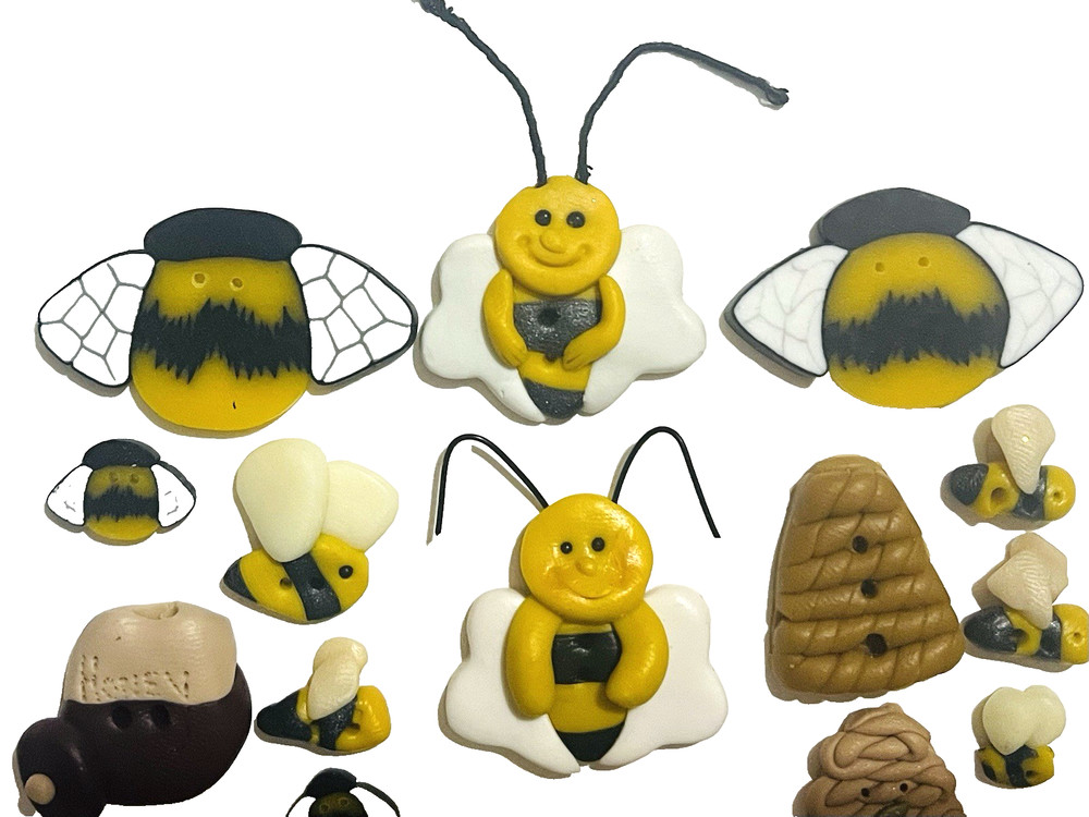 HONEY BEE +? 38 PCS SUMMER SPRING FLAT BACK CRAFT 3D BUTTON EMBELLISHMENTS