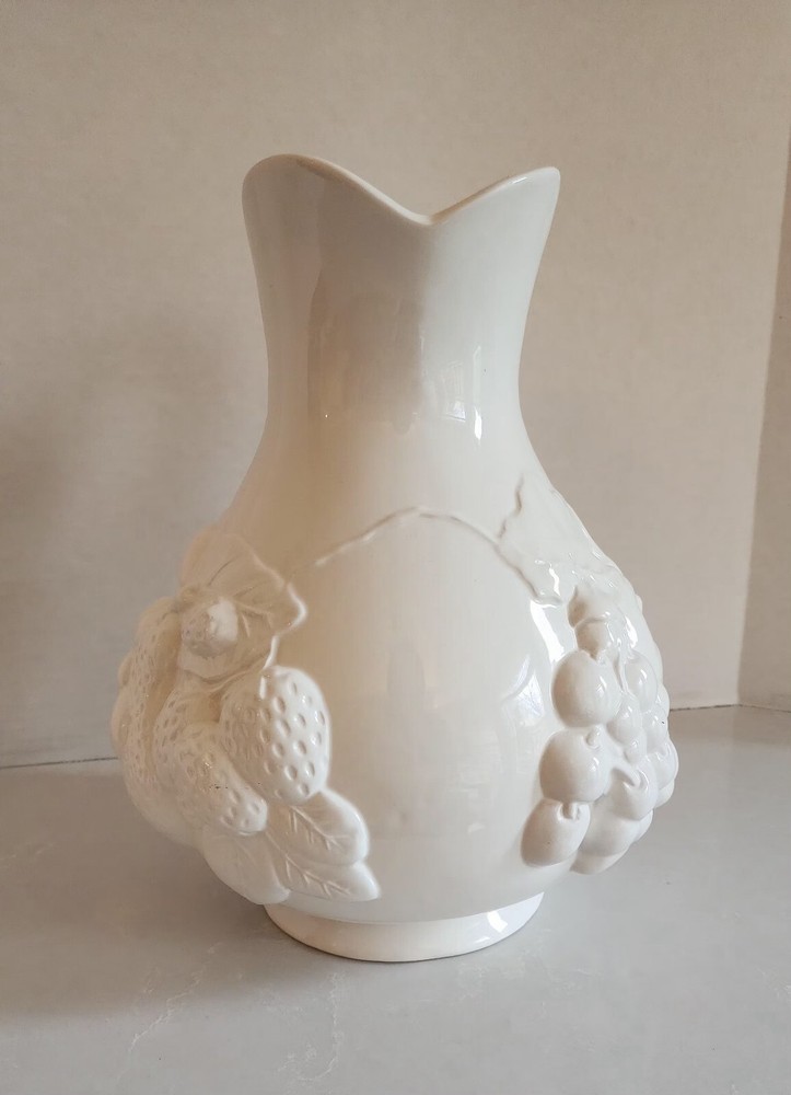 Gibson Houseware Designs White Embossed Fruit Accessories 3 Quart Pitcher 10"