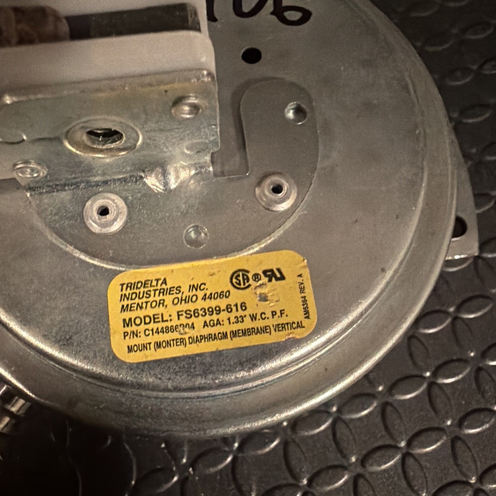 Tridelta FS6399-616 Pressure Switch