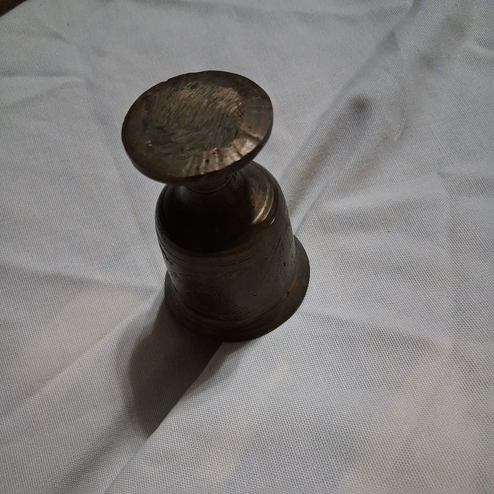 French vintage heavy small brass mortar pilon